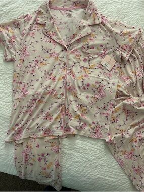 Thalia Sodi Cream Floral Pajama Set with Pink & Yellow Accents